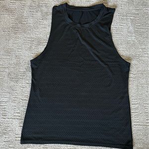 Zyia Chill Perforated Tank Top Large-Black